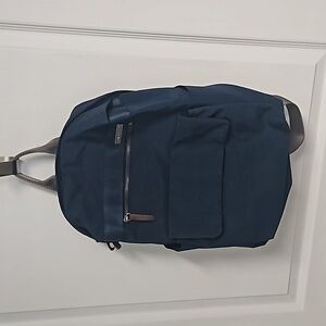 MochiThings Travelus Backpack Laptop -navy blue